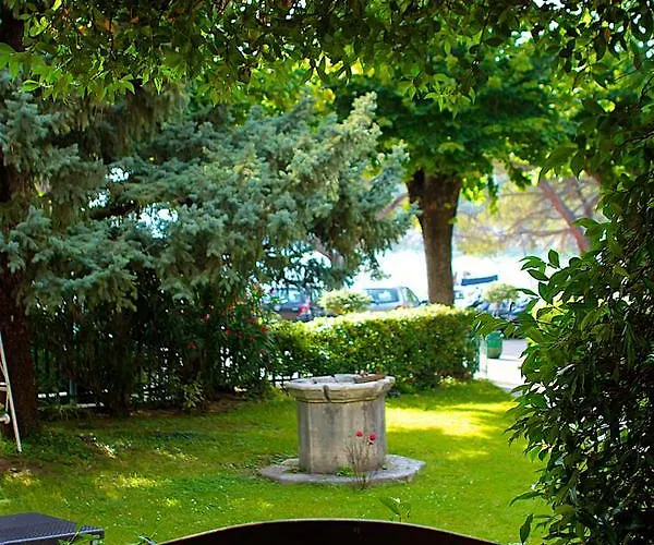 Gruber Отель 2*